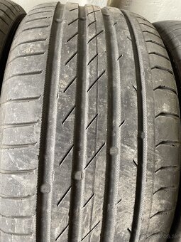 Nokian 245/50R18 - 2