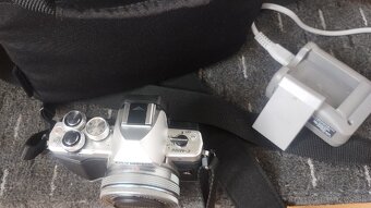 olympus om-d e-m10 mark ii - 2