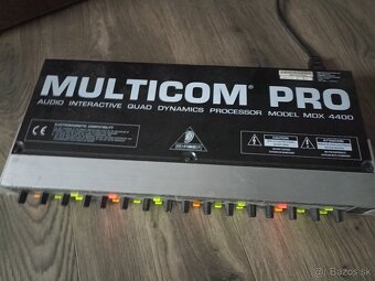 Behringer Multicom PRO 4400 - 2