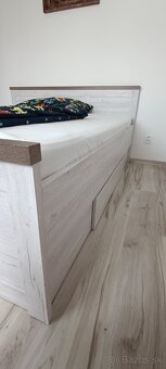 Manželská posteľ 180 cm s úložným priestorom - 2