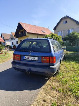 Volkswagen Passat - 2