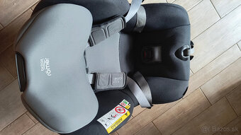 Autosedačka Britax Römer Dualfix M i-Size 2019 - 2