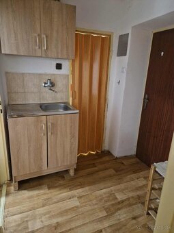 1 izbový byt na predaj / prenájom Nováky - 2