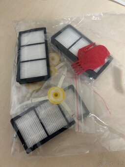 Robotický vysávač Roomba - 2