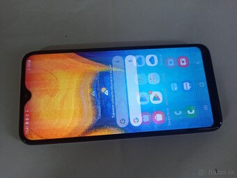 Predám Samsung Galaxy A20E - 2