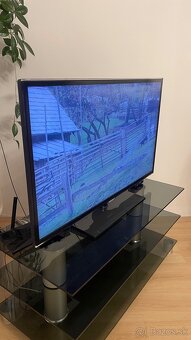 Samsung ue40es5500w - 2