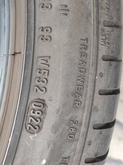 Letné pneumatiky 245/40R19 - 2