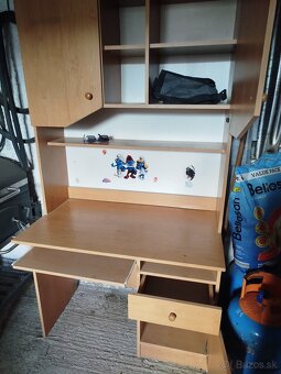 Stolík aj skrinka - 2