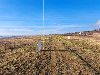 Stavebný pozemok 720 m2 v Štitároch - 2