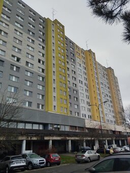 Predaj trojizbového bytu dražbou v Bratislave-Petržalke - 2
