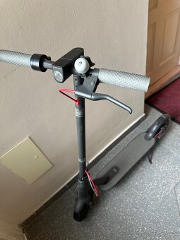 Xiaomi Mi Electric Scooter M365 – ako nový, málo používaný - 2