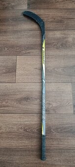 Kompozitna hokejka Bauer Supreme 1s - 2