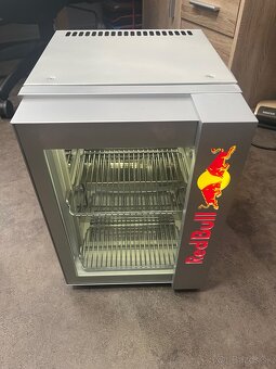 Redbull chladnička - 2