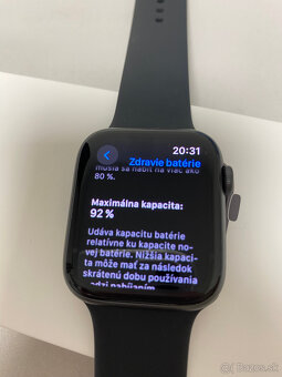 Apple Watch SE 44mm GPS - 2