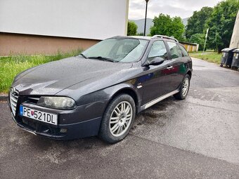Alfa romeo crosswagon Q4 (4x4) 1,9 jtdm 110 kw 1100€ - 2