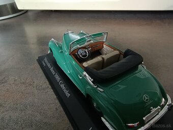1:43 Mercedes Benz - 2
