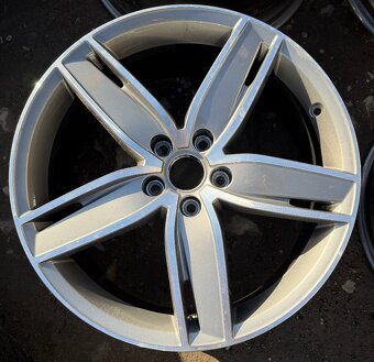 Sada diskov Audi RS A3, A4, A5, A6, Q3 R19 - 2