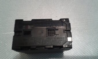 Zdroj na kameru Sony HI8 TR 760E - 2