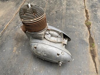 Jawa 250 / 353 Pulbuben - motor - 2