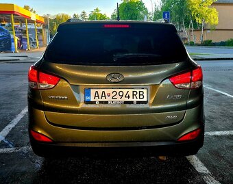 Hyundai ix35 2.0i 4x4 - 2