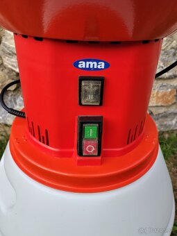 Predám šrotovník na obilie AMA EM70 - 2
