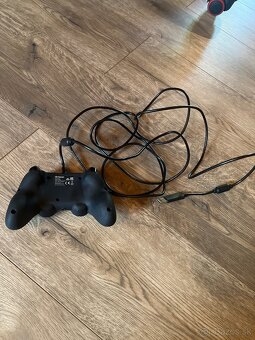 Ovládač k PS4 NACON - 2