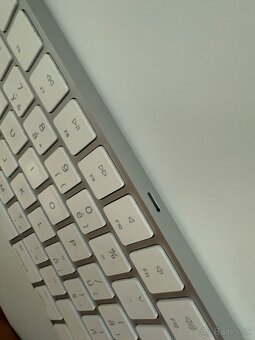 Apple bezdrotova numericka klavesnica - 2