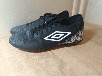 Predám kopačky UMBRO - 2
