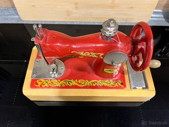 Vintage detský šijaci stroj - 2