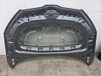 Fabia 4 IV 2020- kapota - 2