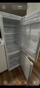 Chladnicka s mraznickou Samsung - 2