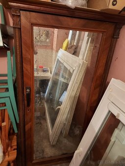 Starožitná skriňa - 2