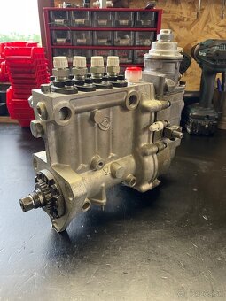 Zetor crystal LKT vstrekovacie čerpadlo - 2