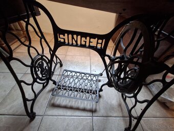 Šijací stroj Singer - 2