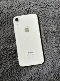 iPhone XR 64GB - 2
