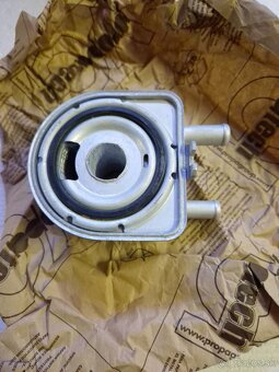 Olejový chladič fiat,peugeot,citroen - 2