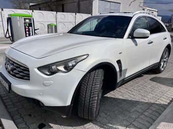 Infiniti FX37S Prémium - 2