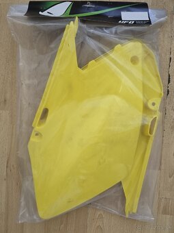 Tabulky zadne Suzuki RM 125,250 06-25 žltá - 2