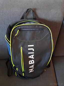 Batoh na plavecké potreby NABAJIJI (Decathlon) objem 27l - 2