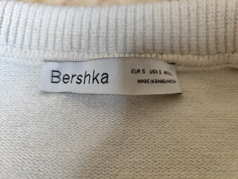 Bielo čierny pulóver Bershka vel. S, stav ako na fotke - 2