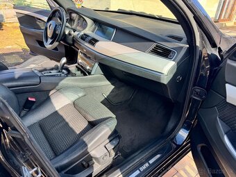 BMW GT 530 D 2011 180kw / Vymením - 2