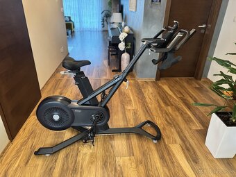 Trenažer , profi stacionárny bicykel - 2