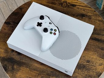 Xbox One S 1TB Digital Edition - 2