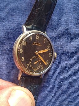 Vojenské letecké hodinky DOXA funkcne - 2