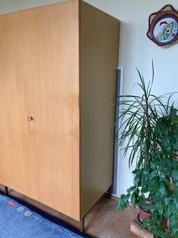 Skriňa zo 70. rokov - 2