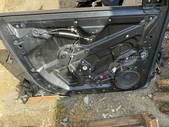 Ľavé predné dvere VW Touareg 7L - 2
