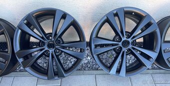 NEPTUNE Schwarz skoda Octavia RS 5x112  7,5x18 ET 51 VW Seat - 2