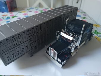 1:43 Kenworth kamión - 2