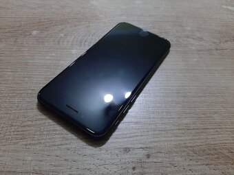Iphone 7 v super stave s novou bateriou telefon ma len velmi - 2