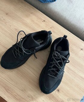 Pánske tenisky Adidas Boost, čierne, veľkosť 45 - 2